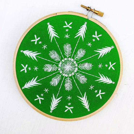evergreen embroidery kit