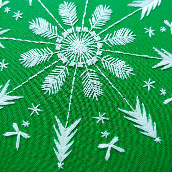 evergreen embroidery kit