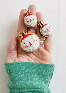 many mini santas